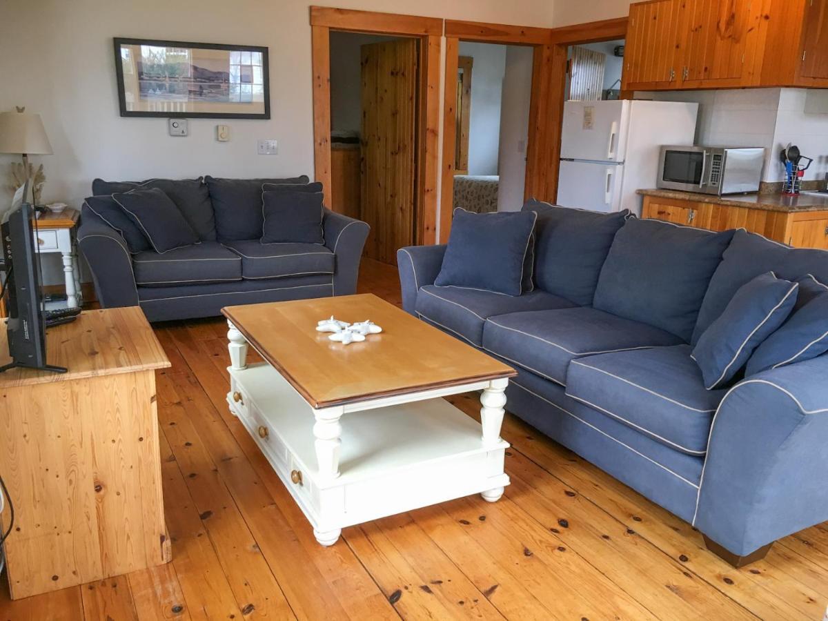 Larinda'S Landing Oceanfront Cottages Halifax Exterior foto