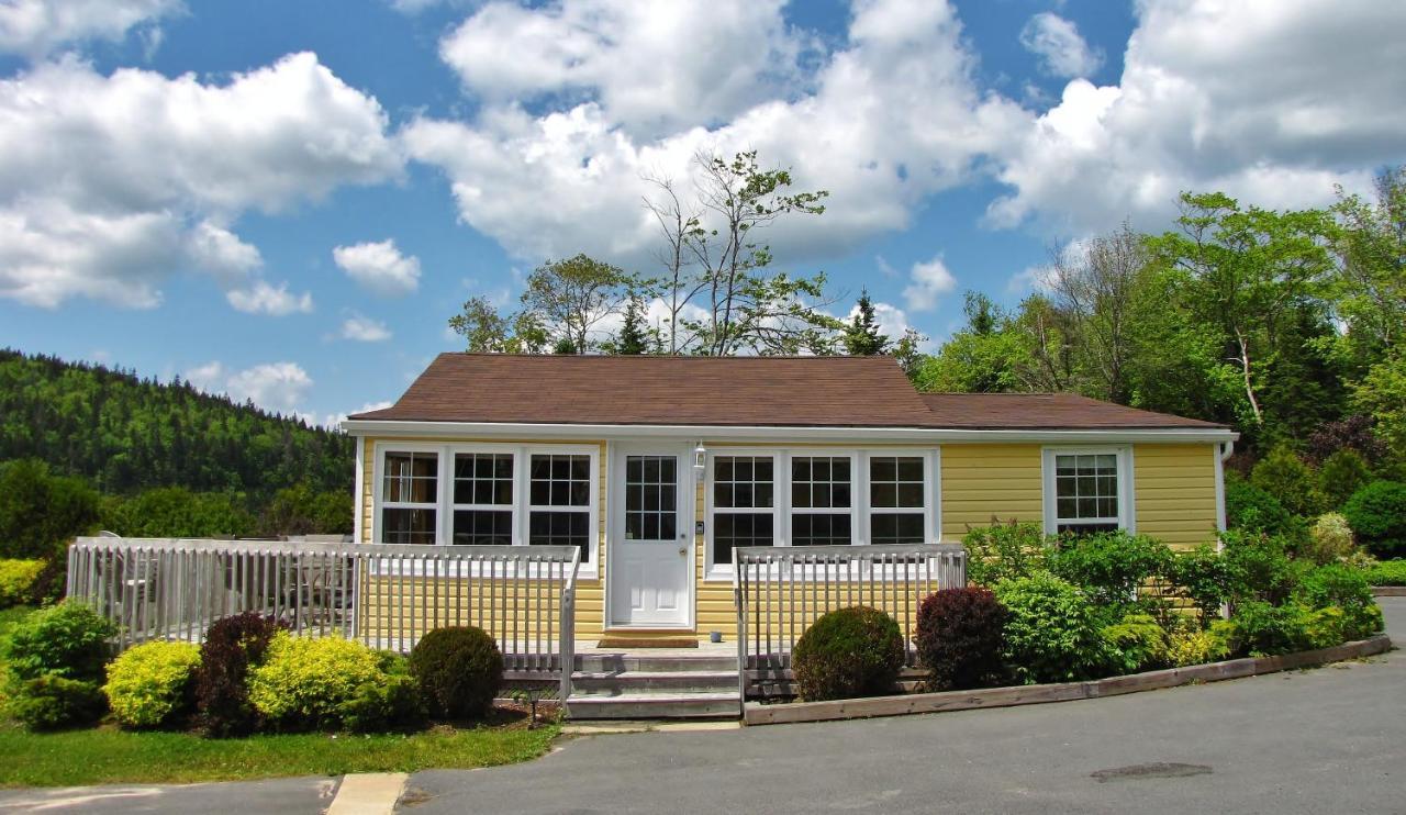 Larinda'S Landing Oceanfront Cottages Halifax Exterior foto